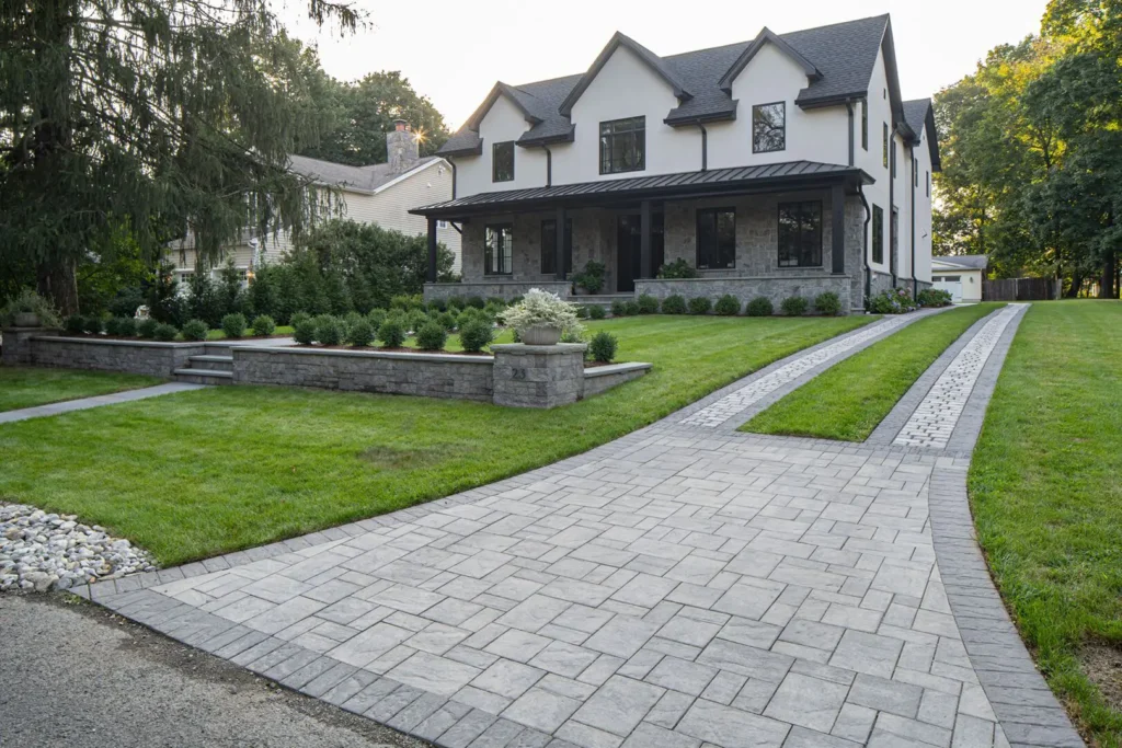 Outdoor Paver and Walkway Installation Ideas to Improve Curb Appeal